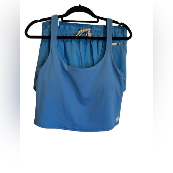 NWT Vuori shorts and cropped tank set Size XL - Picture 3 of 7